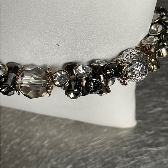 Gorgeous Stretch Bracelet, Beaded. NWOT - Picture 9 of 13